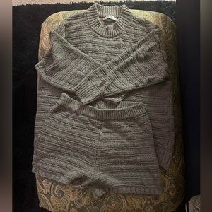 Never worn! Free people Malibu boo sweater set